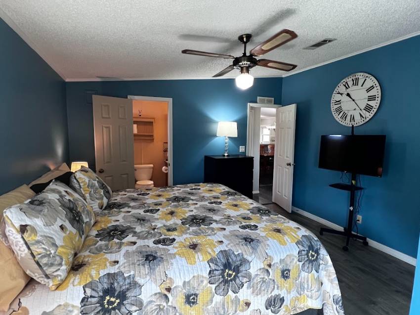 74 Greenview Drive a Winter Haven, FL Mobile or Manufactured Home for Sale